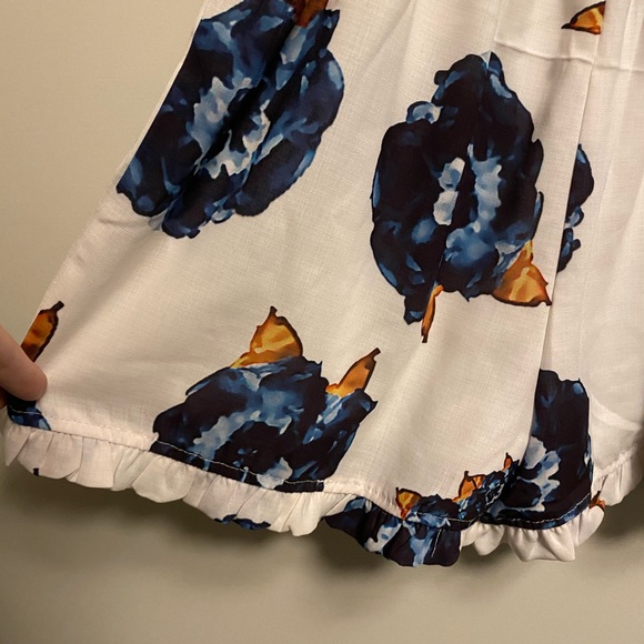 Floral Romper - Picture 2 of 2